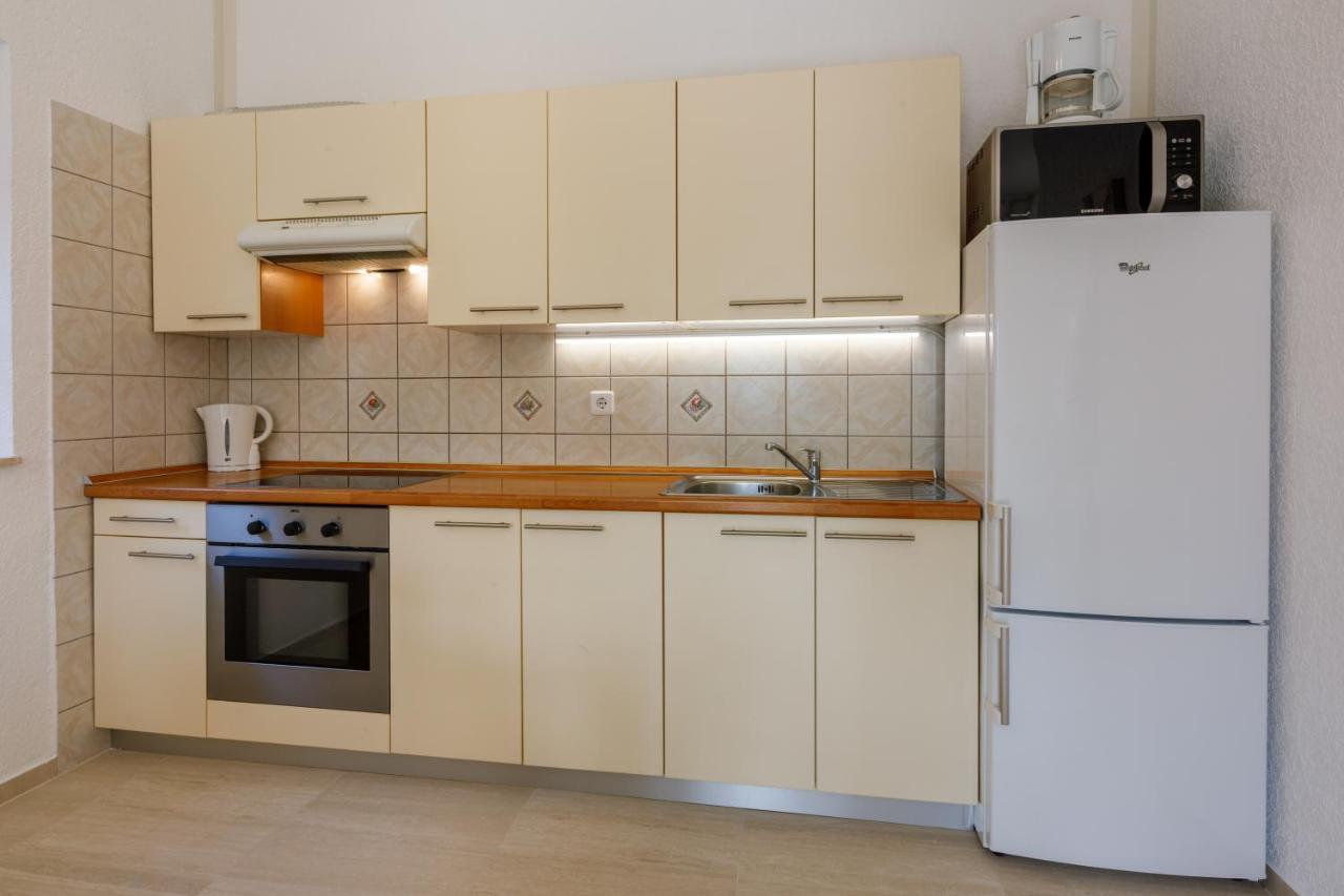 Apartments Abros Crikvenica Exterior foto