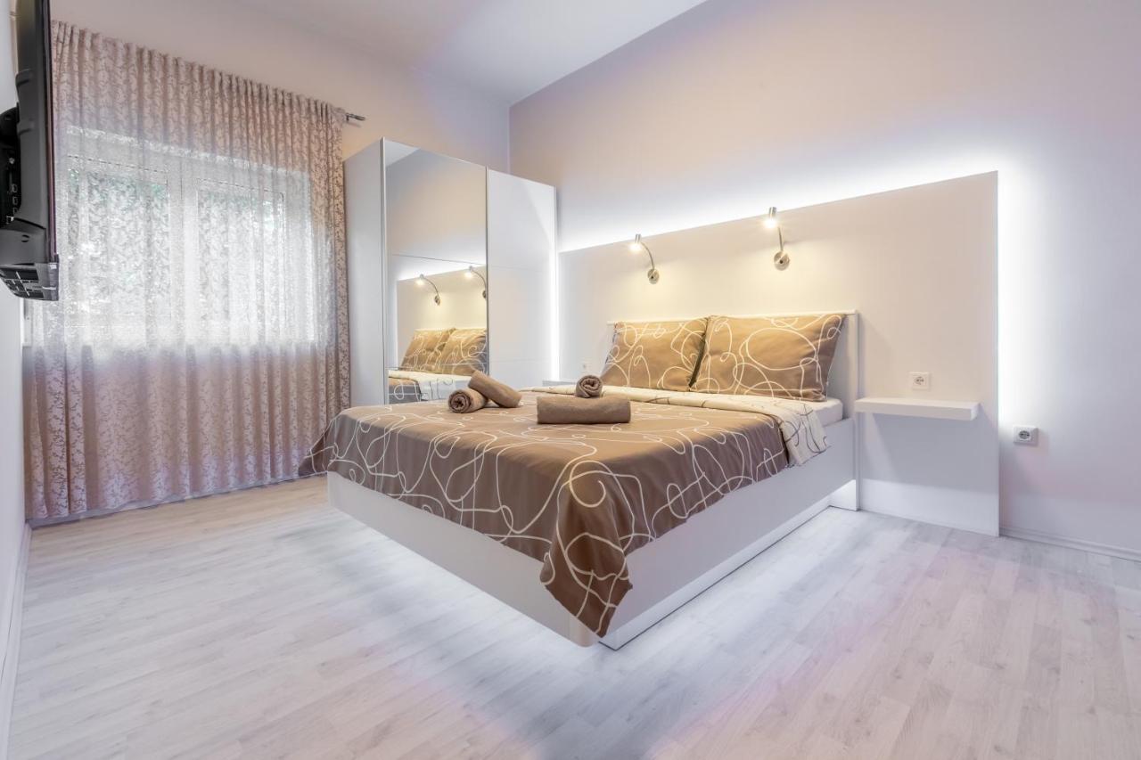 Apartments Abros Crikvenica Exterior foto