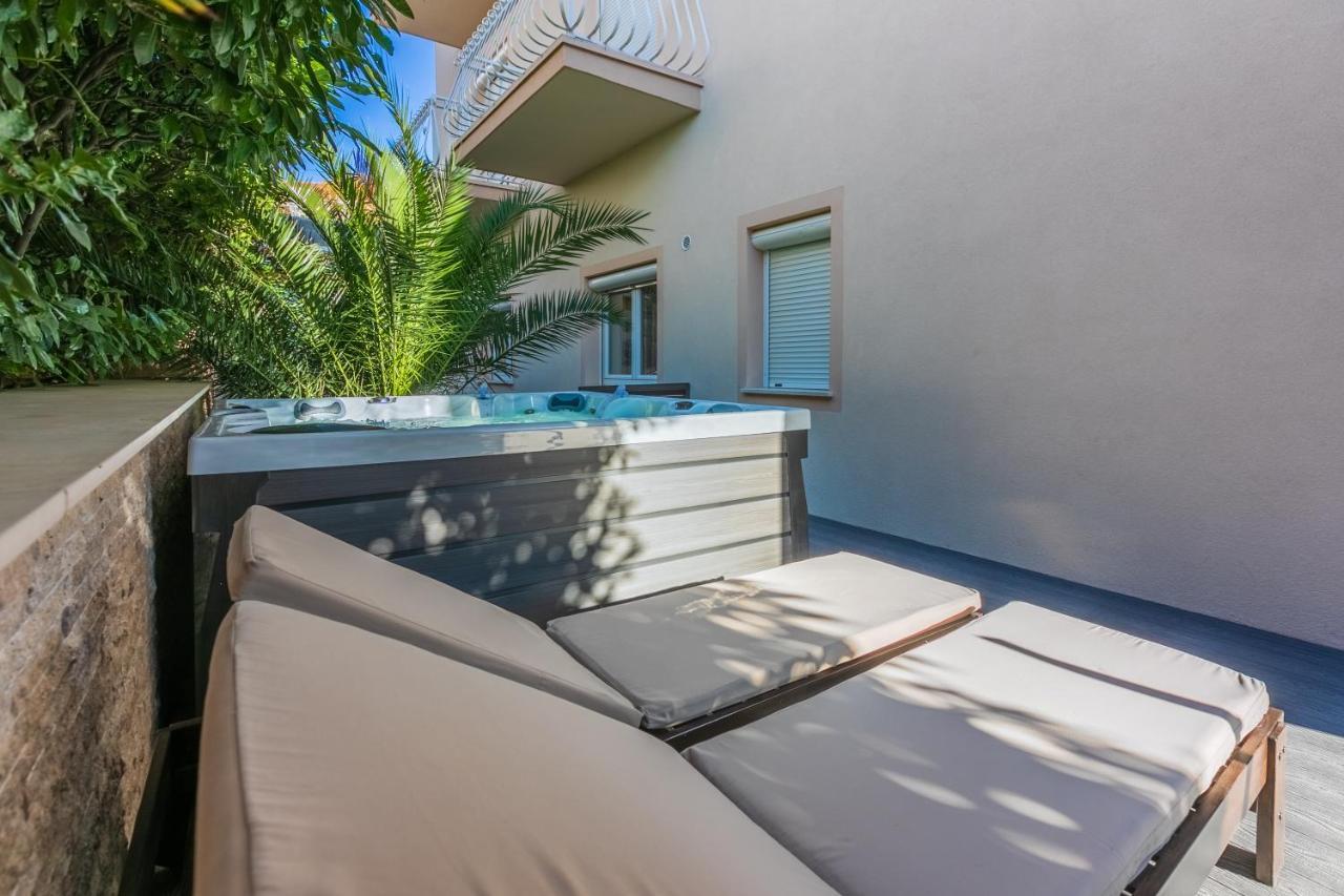 Apartments Abros Crikvenica Exterior foto