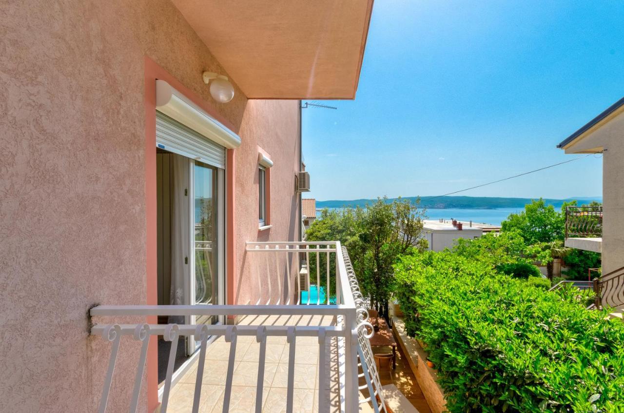 Apartments Abros Crikvenica Exterior foto