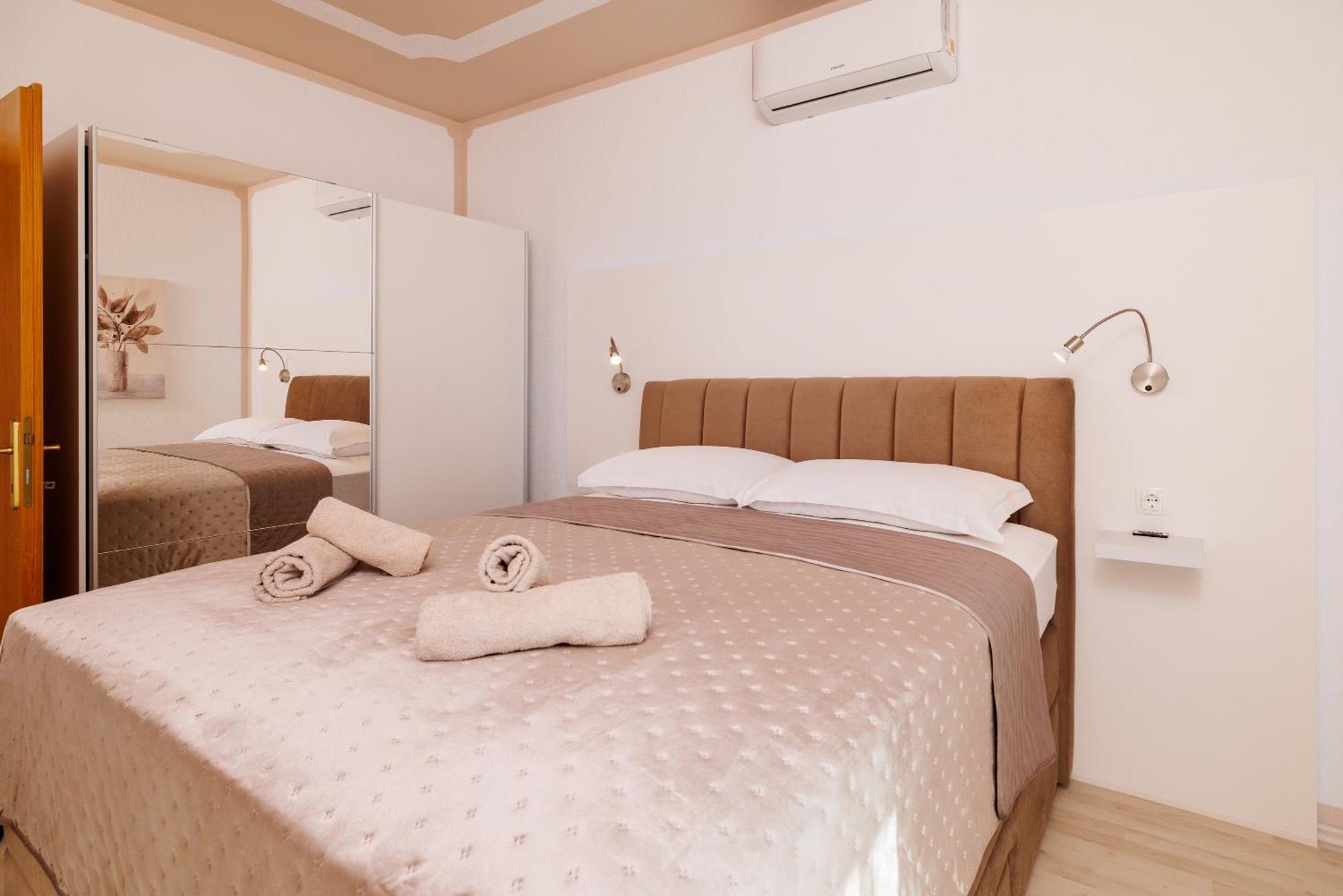 Apartments Abros Crikvenica Exterior foto